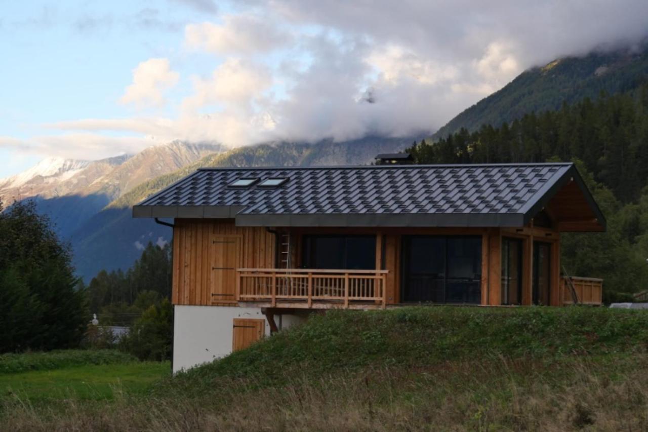 Modern Chalet With Garden Шамони Экстерьер фото
