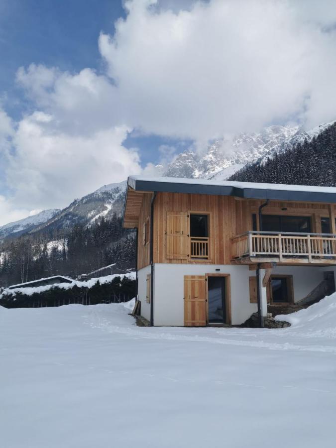 Modern Chalet With Garden Шамони Экстерьер фото